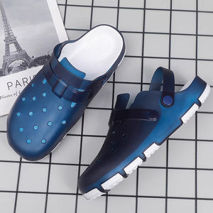 รองเท้าลำลองชายหญิงสำหรับฤดูร้อน ดีไซน์แบบมีรู พื้นหนา เพิ่มความสูง กันลื่น ทนทานต่อการสึกหรอ ระบายอากาศได้ดี รองเท้าเจลลี่แบบสวม - Product Image 3