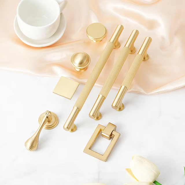 Handles Knob Nordic Modern Cupboard Wardrobe Pull Window Door Drawer Kitchen Cabinet Luxury Handles Metal Furniture Knob Gold