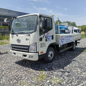 Un camión de carga diésel de 2 toneladas con transmisión manual de tracción derecha, fabricado en China - Product Image 1