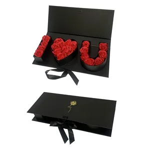 Emballage en papier carton vide lettres i heart u/you boîte florale pour fleurs et amour