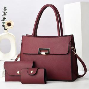 Wholesale Price Luxury Women's Fashion <b>Large</b> <b>Shoulder</b> <b>Bag</b> Hardware Clasp Decoration Crossbody <b>Bag</b> Handbag - Product Image 6