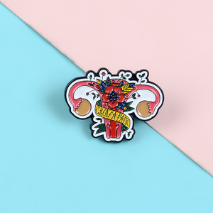 Pin de Solapa con Forma de Útero, Novedad, Venta al por Mayor, Feminismo, Pin de Aleación de Zinc, Insignia Personalizada de Metal, Pin de Esmalte Suave con Útero para Bolsa - Product Image 2