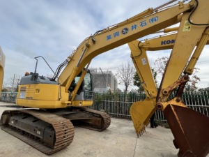 Excavatrice d'occasion, matériel de terrassement, KOMATSU PC228US, à vendre - Product Image 2