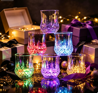 Gobelets lumineux à LED activés par le liquide, gobelets clignotants, gobelets lumineux en forme d'ananas, gobelets à bière, accessoires pour bar, KTV, mariage, fête, club, vacances