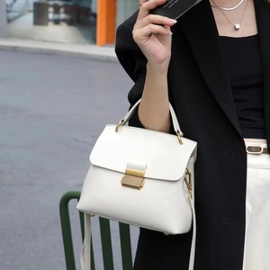 Sac à main Ando en cuir de vache véritable avec poignée supérieure, sac à bandoulière vintage à rabat pour femme - Product Image 3