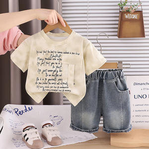 Nouvel ensemble de vêtements d'été 2026 pour garçon : <span class=keywords><strong>chemise</strong></span> <span class=keywords><strong>beige</strong></span> à manches courtes imprimée lettres + short en jean, ensemble 2 pièces - Product Image 2