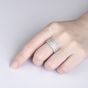 Bague de mariage classique pour femme Sunstar Custom Design, 1 carat de diamant naturel, or 18 carats plaqué rhodium - Product Image 6