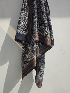 ผู้ค้าส่งชุดว่ายน้ำบิกินี่ลายใบไม้พิมพ์ลายไม้แท้ทำมือสำหรับผู้หญิง ผ้าฝ้าย 100% น้ำหนักเบา ชุดชายหาดสวยหรู - Product Image 5