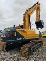 Excavatrice sur chenilles Hyundai225, d'origine coréenne, 22,5 tonnes, prête pour une expédition immédiate