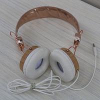 Headset kualitas baik dengan cangkang kayu rentang lebar kuat kuat headphone atas telinga