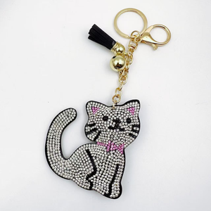 Llavero de Gato de la Suerte Coreano de Terciopelo Cristalino con Diamantes de Imitación, Colgante de Joyería con Gatitos y Gatos Brillantes - Product Image 4