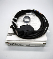 Sensor Fotoelektrik KEYENCE PZ-G42B dengan Amplifier Terintegrasi, Output NPN+PNP, Jarak Deteksi 300mm, Baru dan Asli