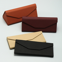 Étui à lunettes pliable triangulaire en cuir PU solide de haute qualité Huicheng HC-128, avec doublure métallique, fabrication directe d'usine, personnalisable OEM