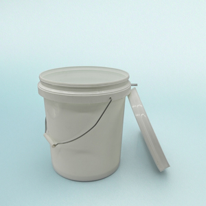 Seau blanc portable <span class=keywords><strong>de</strong></span> 5 gallons 20L seaux <span class=keywords><strong>de</strong></span> <span class=keywords><strong>peinture</strong></span> à poignée en acier plastique hermétique pour emballage industriel - Product Image 1