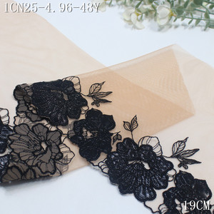 Tessuto di pizzo ricamato a maglia floreale in pelle verniciata nera per abito Lingerie 19cm di qualità morbida Nude nette ricamate - Product Image 4