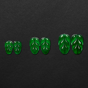 Pieza de jadeíta (feicui) natural de grado A, la más vendida, con color verde transparente y diseño grabado de "hoja de la paz" - Product Image 2