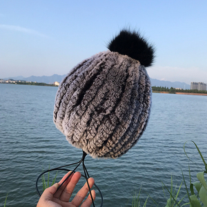 Chapeau tricoté pour <span class=keywords><strong>femme</strong></span> automne-hiver 2021 avec pompons en vraie <span class=keywords><strong>fourrure</strong></span> de lapin Rex et de renard, élastique robuste, vente en gros, idéal pour les fêtes - Product Image 4