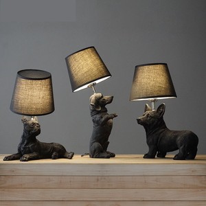 Lámpara de mesa nórdica con forma de cachorro, resina E27, accesorio de iluminación decorativo para dormitorio y estudio - Product Image 3
