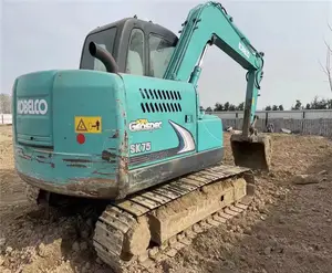 Macchine movimento terra efficienti attrezzature per l'edilizia per escavatori usate di seconda mano SK75 mini escavatore cingolato usato macchina usata