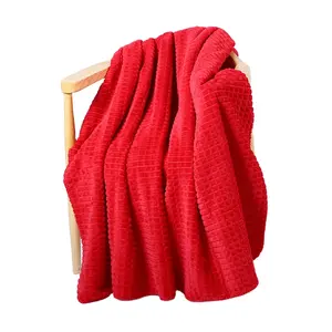 China gold supplier beautiful product red embossment knitted sherpa throw thick heavy blanket