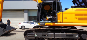 Excavatrice hydraulique 933F efficace avec moteur conforme aux normes Tier 4F / Stage V - Product Image 5