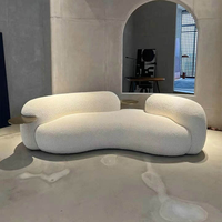Meilleure vente Canapé lounge Cloud Cream en fausse fourrure d'agneau, canapé long en arc, luxe léger, salon, villa, combinaison de canapés de loisirs