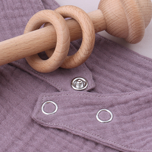 Ensemble <span class=keywords><strong>cadeau</strong></span> de soins pour nouveau-nés : Attache-tétine en bois pour bébé, jouets de dentition en bois pour bébé, chaîne d'attache-tétine en tissu de coton - Product Image 5
