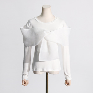 Camiseta de Mujer de Manga Larga con Cuello Redondo y Lazo Cruzado Personalizado, Color Sólido, Nueva Moda de Otoño - Product Image 2