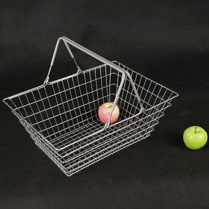 Panier en fil métallique de haute qualité pour boutique de cosmétiques en or - Product Image 1