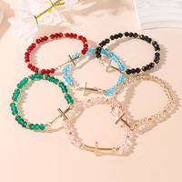 Bracelet Croix Dorée en Alliage avec Perles de Verre Rose Clair Facettées Ovales, Bijou Minimaliste Délicat Doré pour l'Été, pour Femmes et Filles