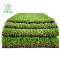 Vente en usine Gazon artificiel de qualité supérieure résistant aux UV Gazon synthétique pour aménagement paysager de jardin