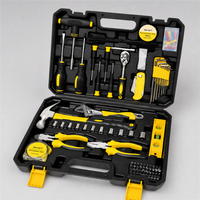 Kit d'outils ménagers 98 pièces avec mallette moulée par soufflage pour réparation domestique, comprenant clé à douille, tournevis, marteau, pinces, outils de mécanique OEM