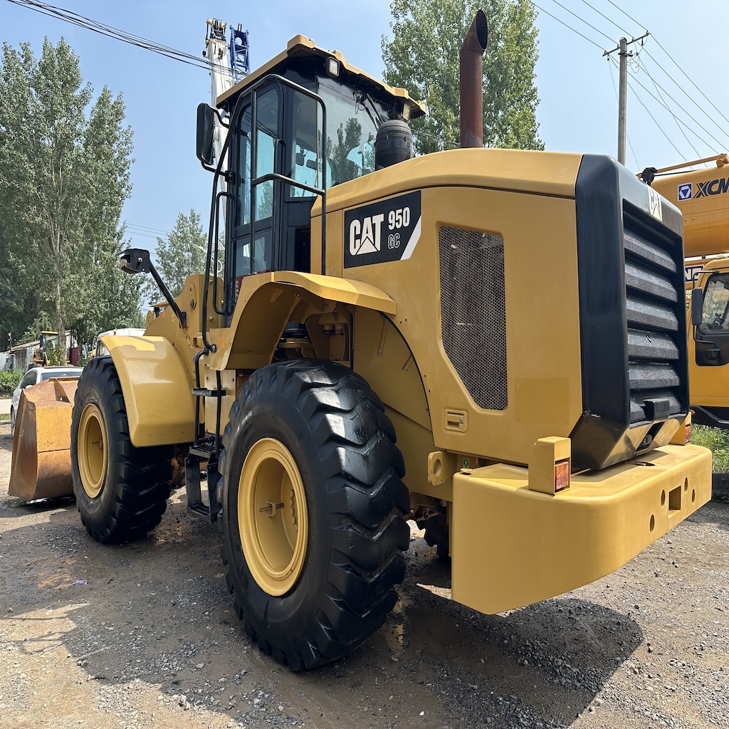 Подержанный CAT 950GC колесный погрузчик для продажи в отличном состоянии подходит для карьерного дорожного строительства и обработки материалов