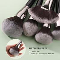 Grand Ensemble Professionnel de Pinceaux de Maquillage avec Tube en Aluminium, Pinceau Éventail, Crayon à Sourcils et Baume à Lèvres pour le Visage