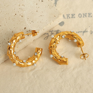 C-Shaped Hoop Earrings 18K Gold Plated <b>Titanium</b> Steel With Pearls And Diamonds Women's Everyday Wear - Product Image 2