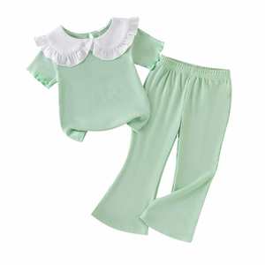 Completo estivo da bambina con colletto a bambola, maniche corte e pantaloni a zampa, due pezzi, grazioso ed elegante outfit per neonata - Product Image 5