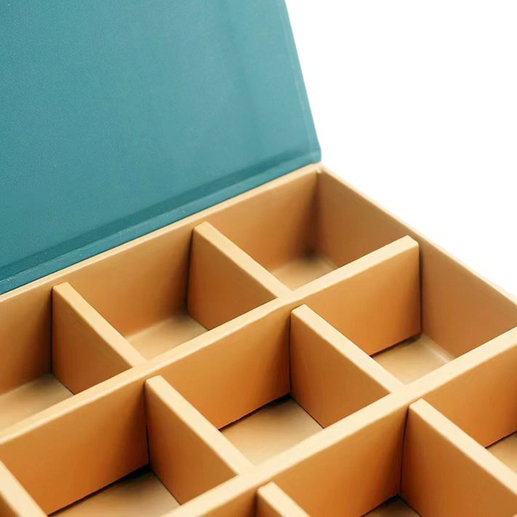 customized box with divider