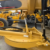Niveleuse à moteur CAT d'occasion de haute qualité, engin de construction d'origine, en bon état, vendue à bas prix.
