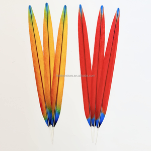 ขนนกมาคอว์ประดิษฐ์สีสันตามสั่ง <span class=keywords><strong>20</strong></span>-65 ชิ้น สำหรับตกแต่งงานแต่งงานและงานอีเว้นท์บนเวที - Product Image 1