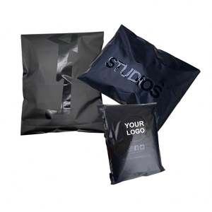 Sac d'expédition postal personnalisé avec logo UV, noir mat, biodégradable, recyclable, sacs d'expédition poly, 6x9 10x13 - Product Image 1
