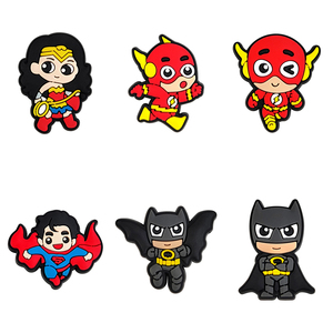 จี้รองเท้าลายตัวละครมาร์เวล DC Justice <span class=keywords><strong>Alliance</strong></span> ของตกแต่งรองเท้าแบบ DIY อุปกรณ์เสริมรองเท้า ตัวล็อคยาง PVC สำหรับรองเท้าแบบสวม ขายส่ง - Product Image 2