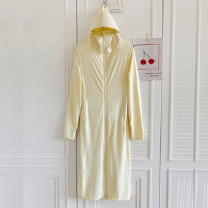 Vêtements <span class=keywords><strong>de</strong></span> protection solaire femmes Plus Long 2024 été corps lumière UV respirant glace soie vêtements <span class=keywords><strong>de</strong></span> protection solaire équitation Tram - Product Image 1