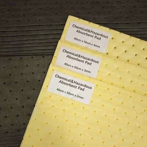 Tampons absorbants chimiques Laboratoire Tampons absorbants rapides à haute efficacité pour la manipulation d'urgence de liquides dangereux dans les usines - Product Image 1