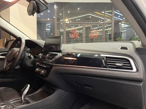 <span class=keywords><strong>BMW</strong></span> Série 1 120i M Sport Berline d'occasion <span class=keywords><strong>2022</strong></span>, 43 000 km, faible kilométrage, conduite à gauche, essence, vente en gros, <span class=keywords><strong>prix</strong></span> attractif, prête à être expédiée - Product Image 6