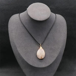 Pendentif en agate naturelle YL, pierre roulée enveloppée de cristal, pierre originale polie, agate de forme originale, collier en jade, chaîne de pull - Product Image 3