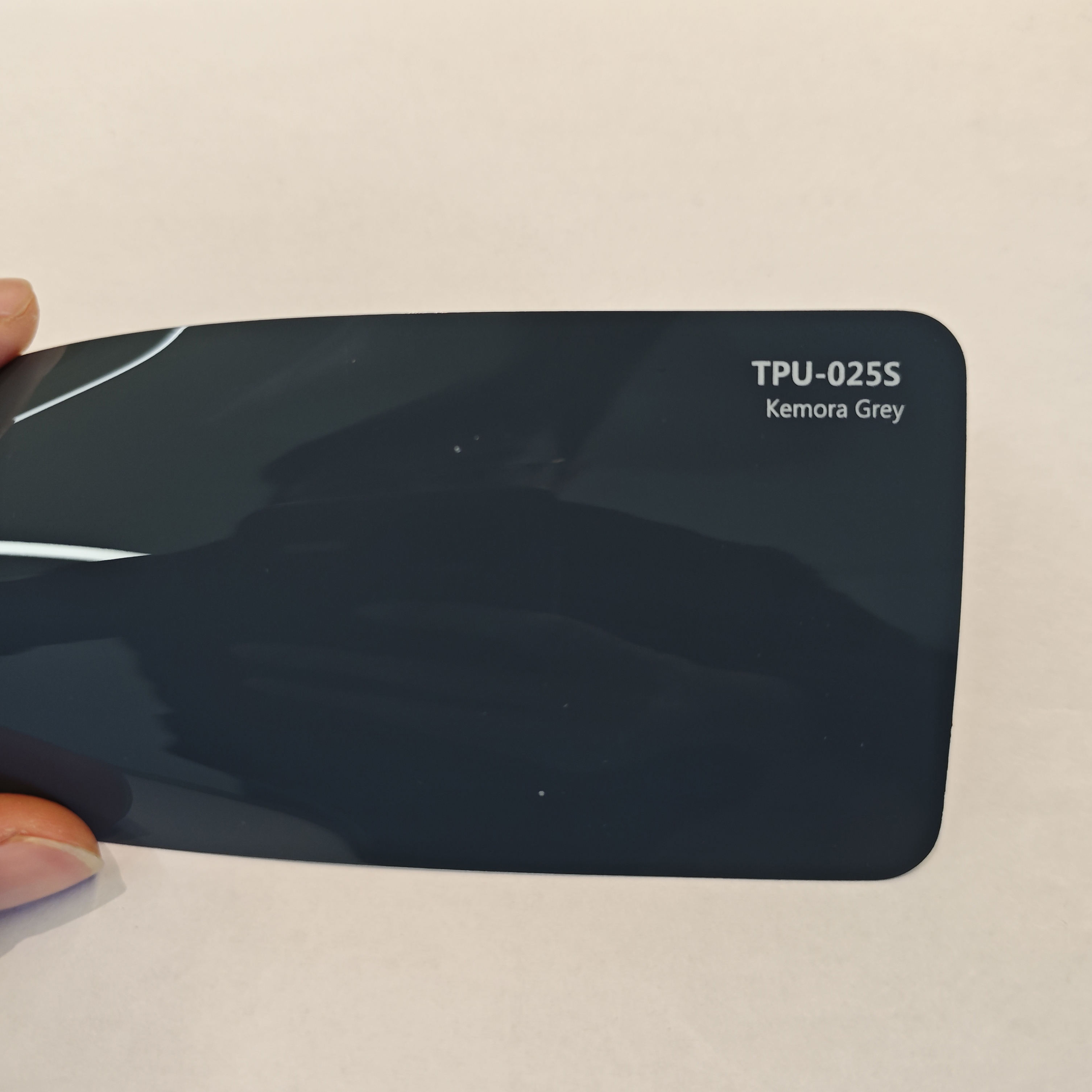 เคโมรา เกรย์