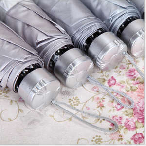 Parapluie manuel classique à trois plis, 21 pouces, <span class=keywords><strong>8</strong></span> baleines, argenté, transparent, anti-pluie et anti-soleil, manche court, personnalisable, cadeaux d'affaires quatre saisons - Product Image 6