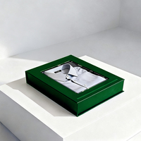 Boîte cadeau rigide à fermeture magnétique personnalisée verte et bleu foncé pour t-shirts, sweats à capuche, parfums et emballages cosmétiques