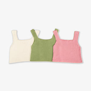 Top corto de punto con cuello en V, estilo sencillo, color liso, tejido 100% acrílico, antiarrugas, hecho en Vietnam. - Product Image 1