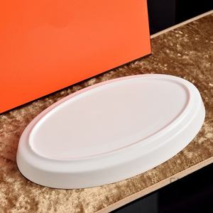 Assiette à poisson en porcelaine osseuse européenne de 12 pouces, best-seller, lavable au lave-vaisselle, motif personnalisé pour les réunions de famille et les mariages - Product Image 5